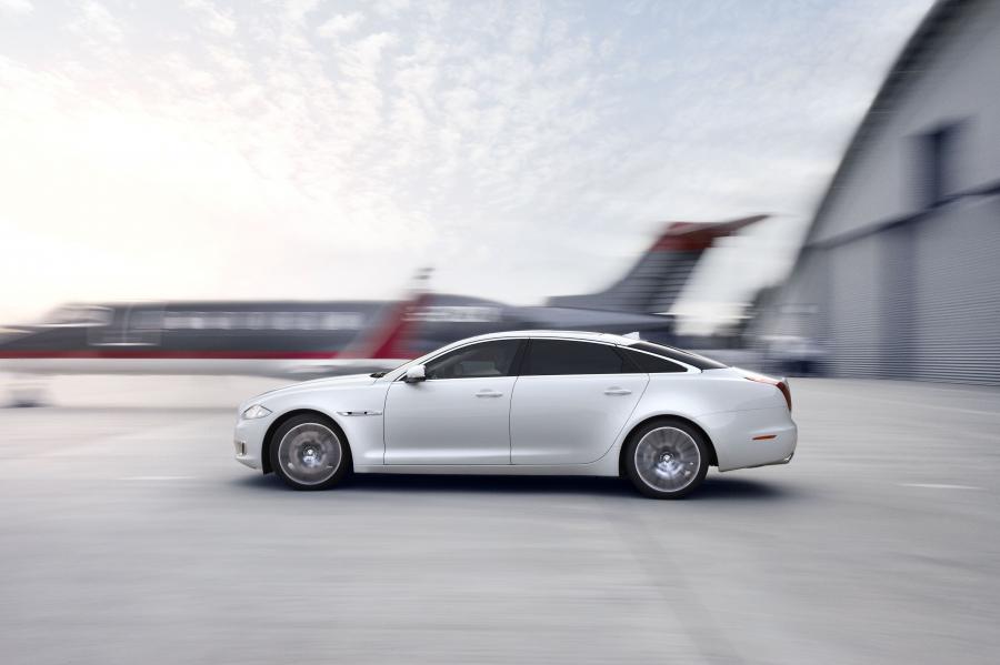  Jaguar XJ Ultimate 2012 года  (фото 44 из 54)